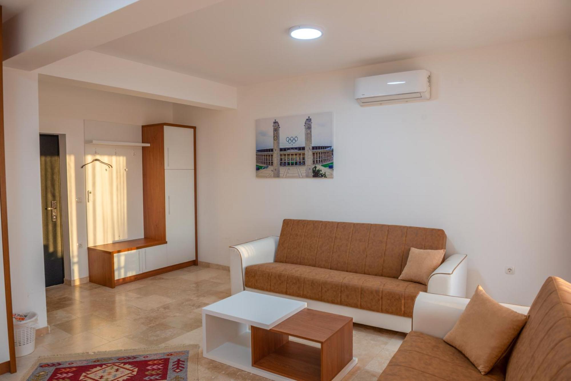 Premium Berlin With Pool Bed and Breakfast Ούλτσιν Εξωτερικό φωτογραφία