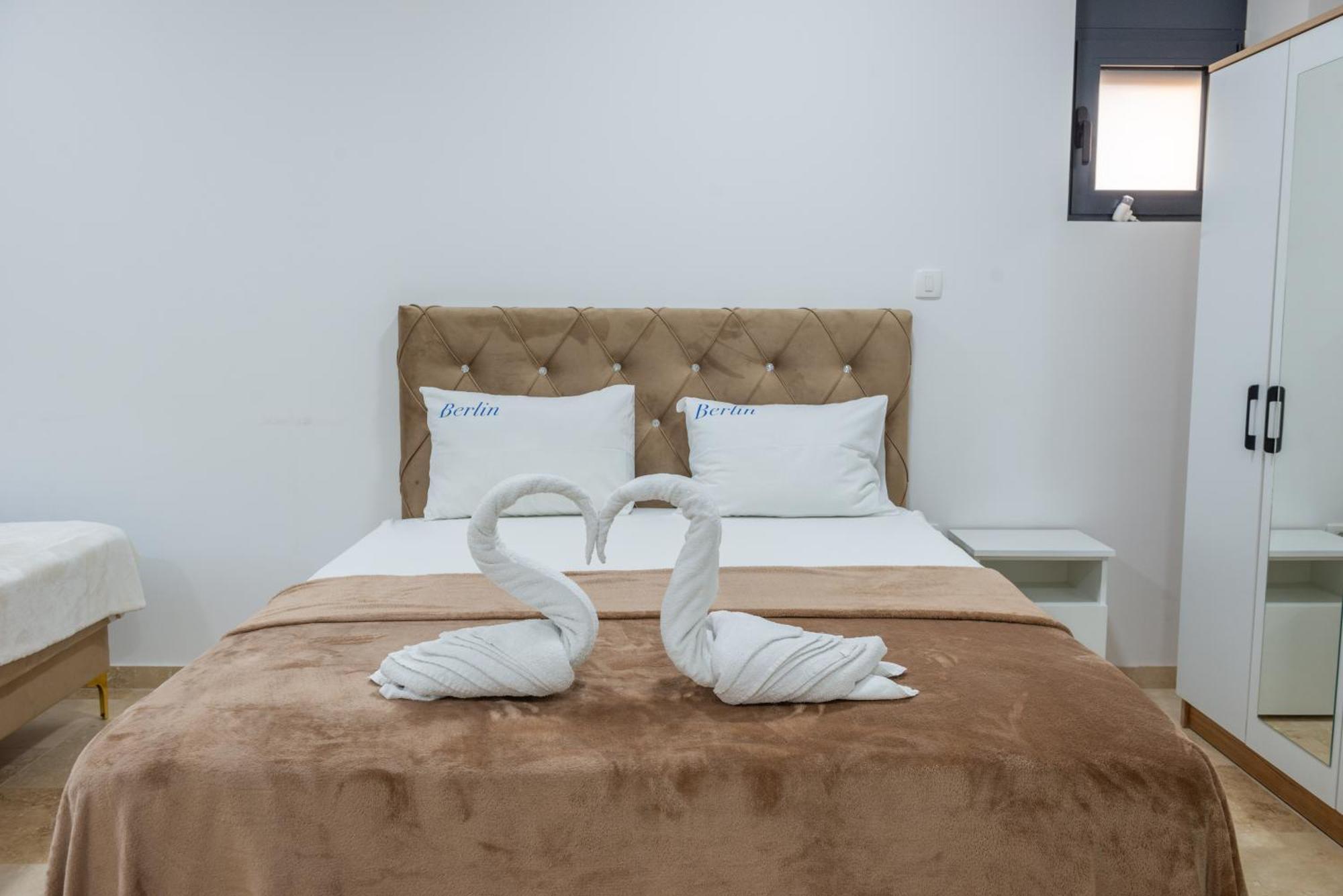Premium Berlin With Pool Bed and Breakfast Ούλτσιν Δωμάτιο φωτογραφία